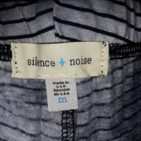 🌟 Silence and noise Urban Outfitters leggings size m - Picture 2 of 4